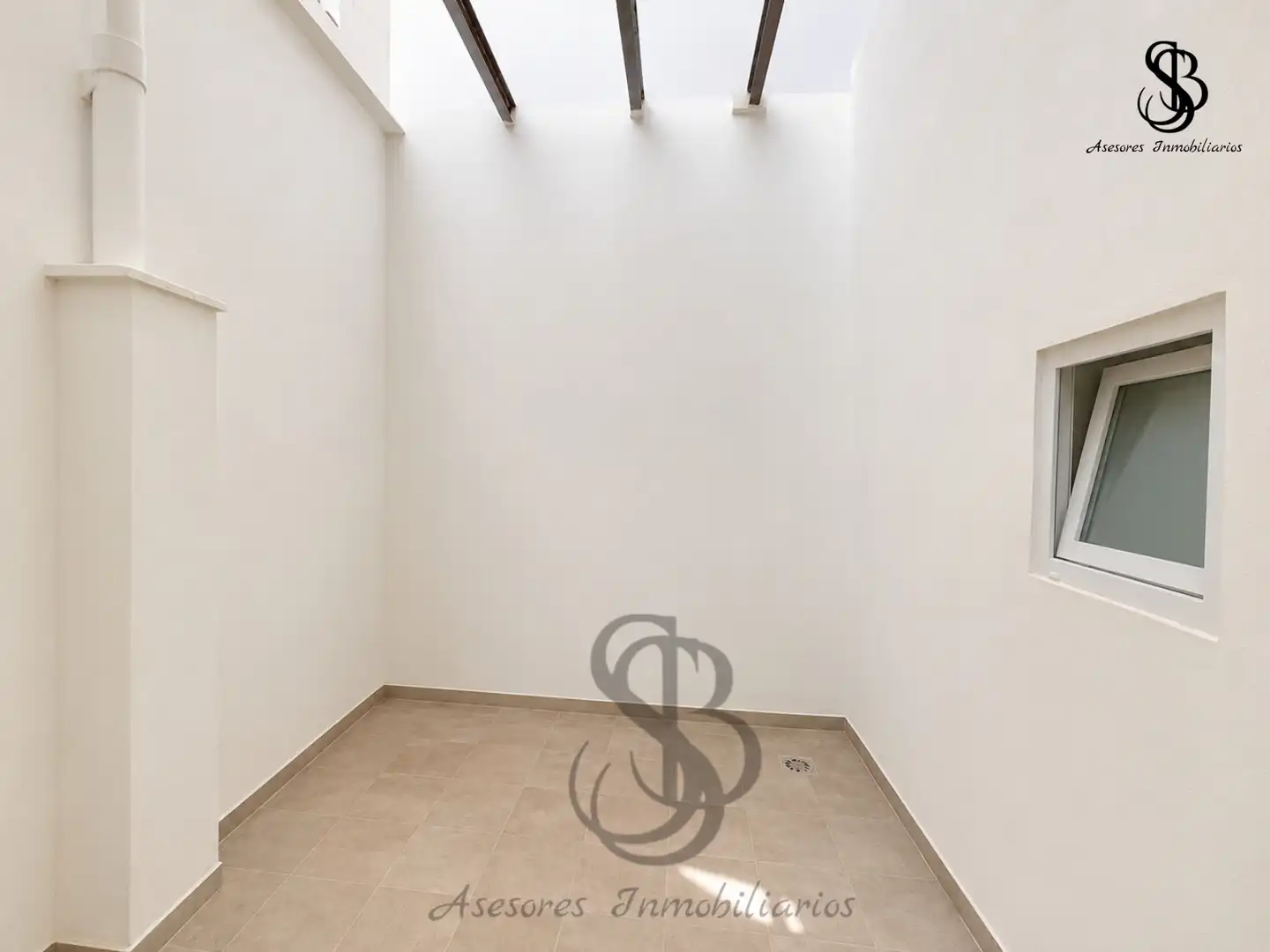 Piso en venta en Alicante / Alacant con Aire acondicionado, Calefacción y Horno
