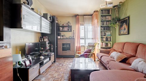 Foto 2 de Piso en venta en Calle de Julia Mediavilla, San Diego, Madrid Capital