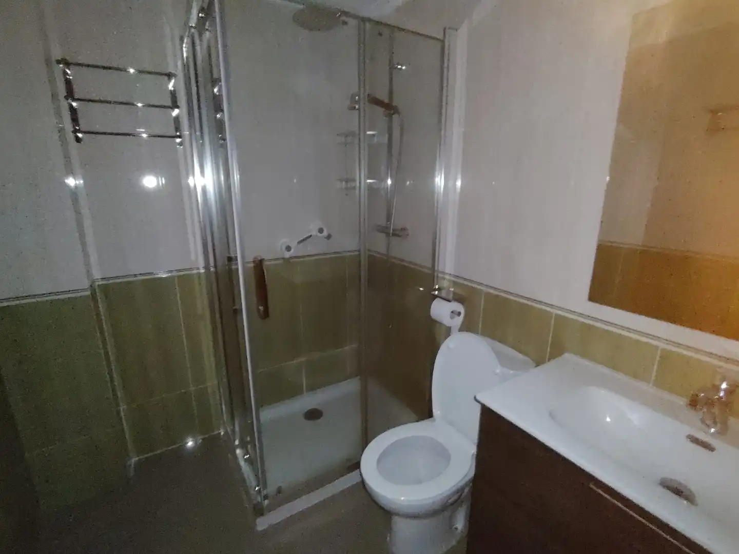 Bathroom of Flat for sale in A Rúa , Ourense