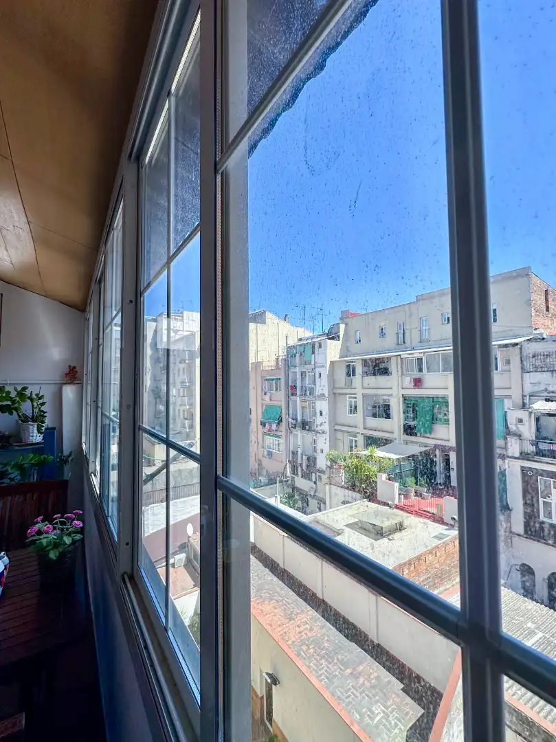 Exterior view of Flat for sale in Barcelona  with Air Conditioner, Heating and Parquet flooring