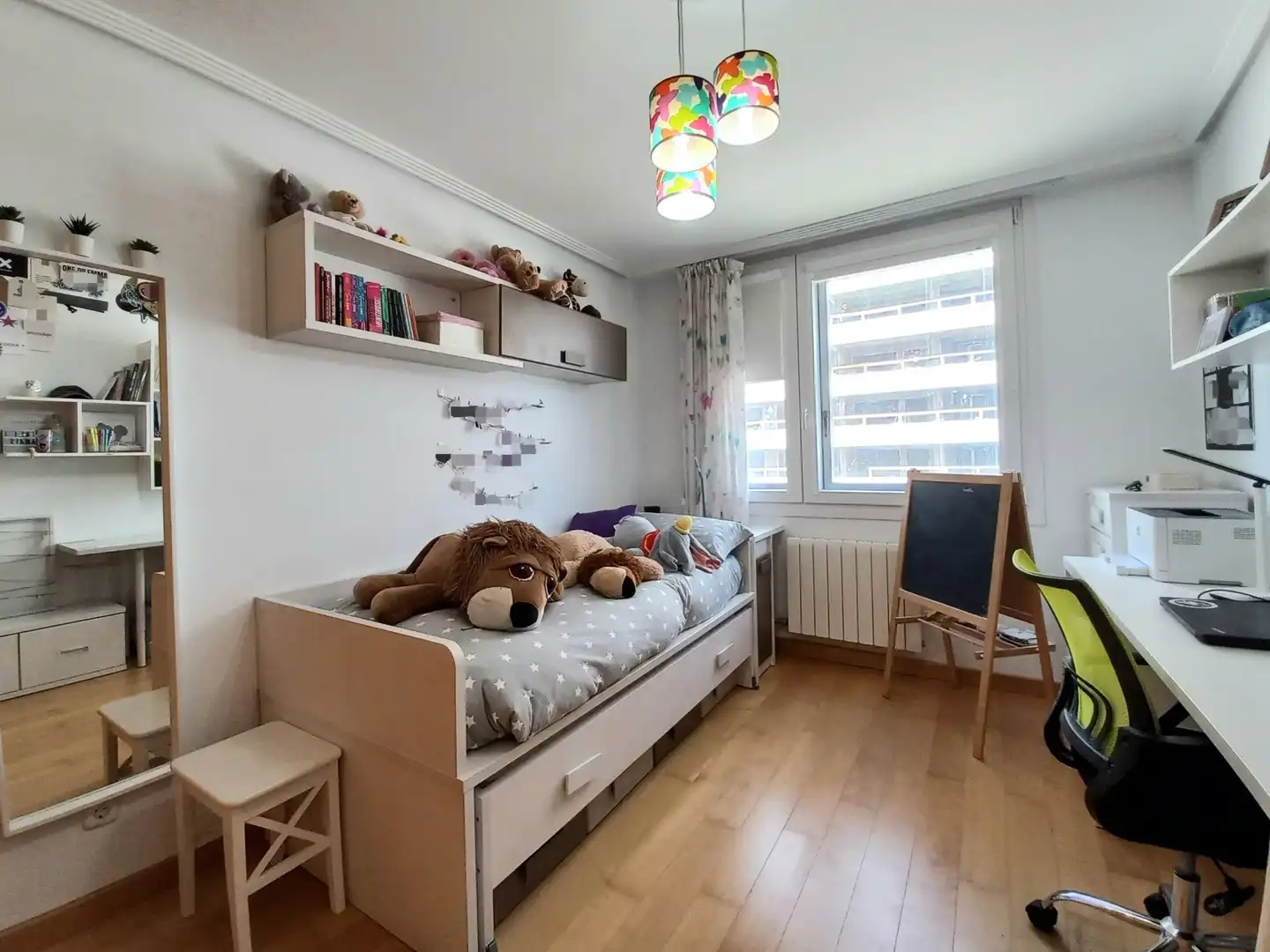 Habitación de Dúplex en venta en Burgos con Aire acondicionado, Calefacción y Terraza