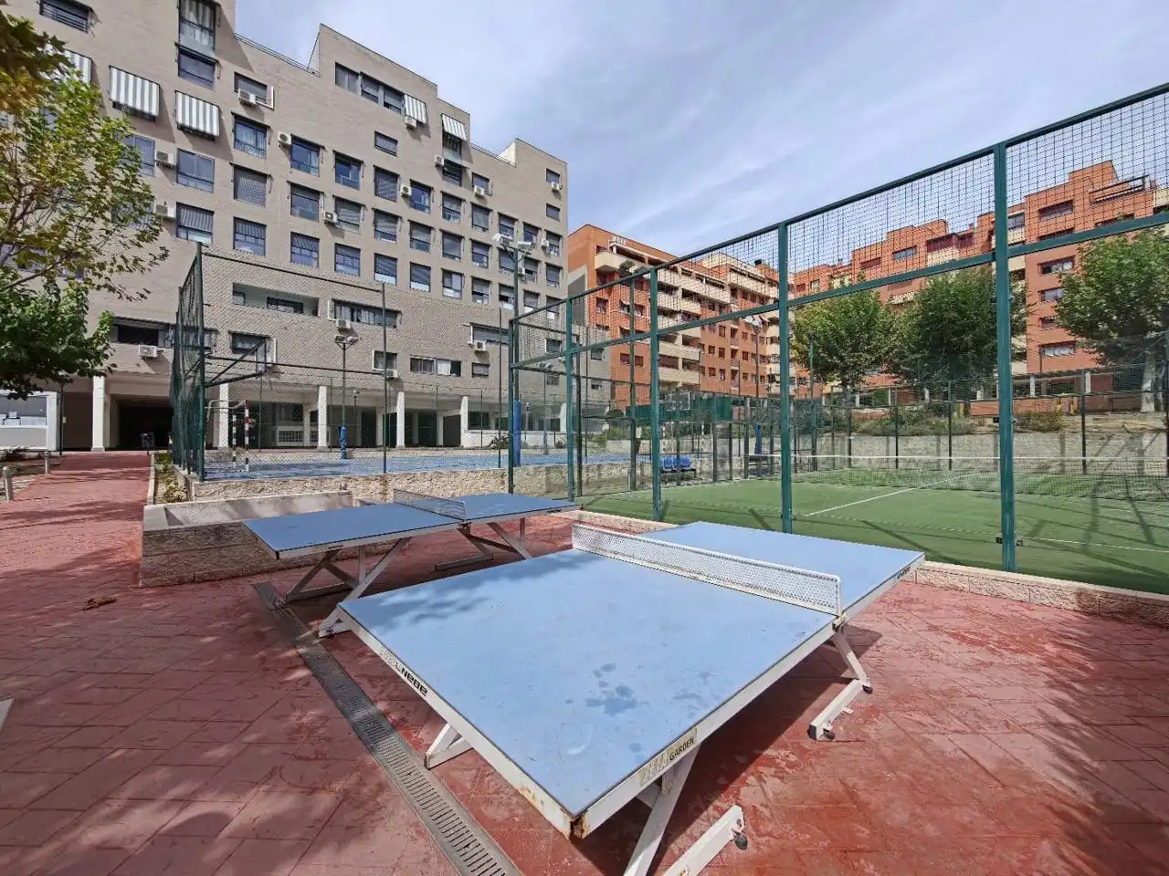 Vista exterior de Piso en venta en Madrid con Aire acondicionado, Calefacción y Parquet