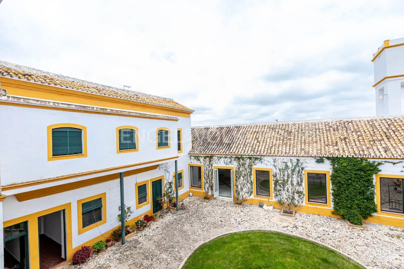 Vista exterior de Casa o chalet en venta en La Puebla de Cazalla con Calefacción, Jardín privado y Terraza
