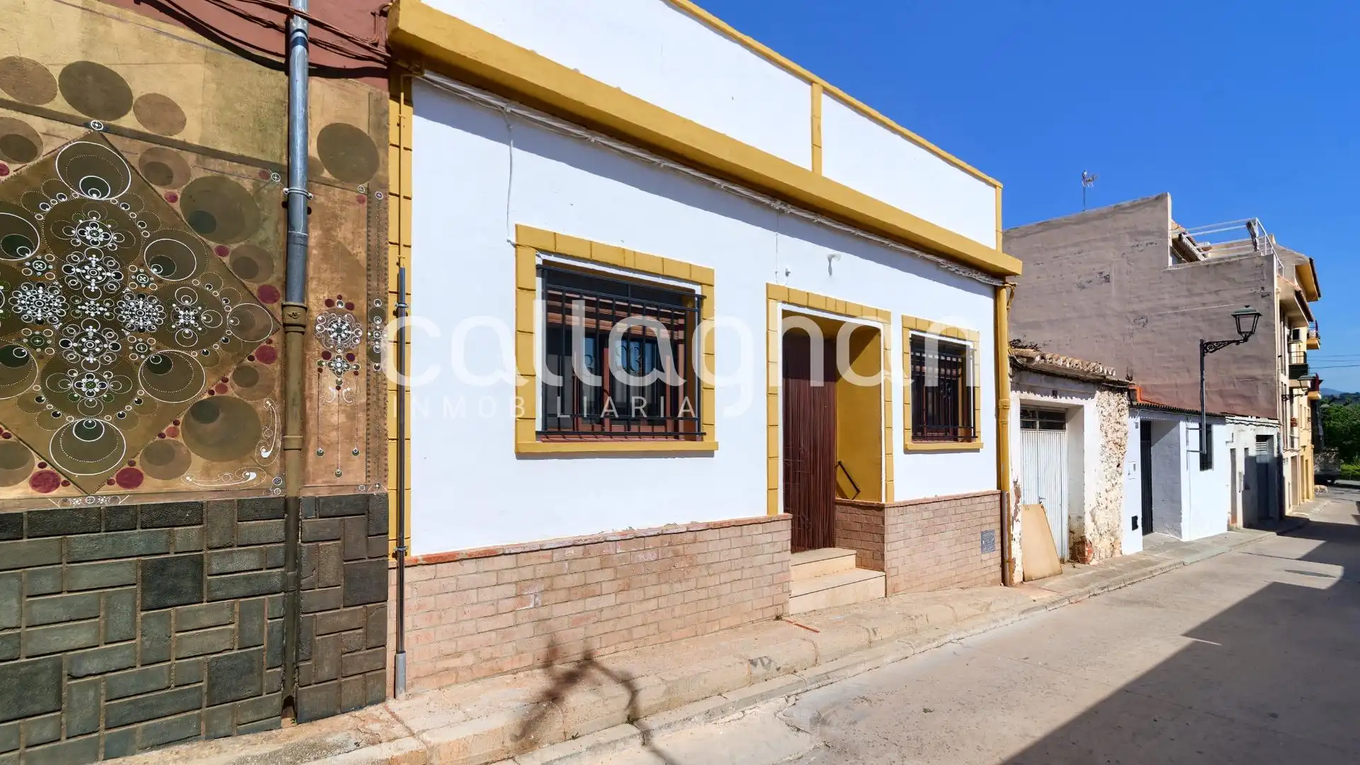 Vista exterior de Casa adosada en venda en Algímia de Alfara