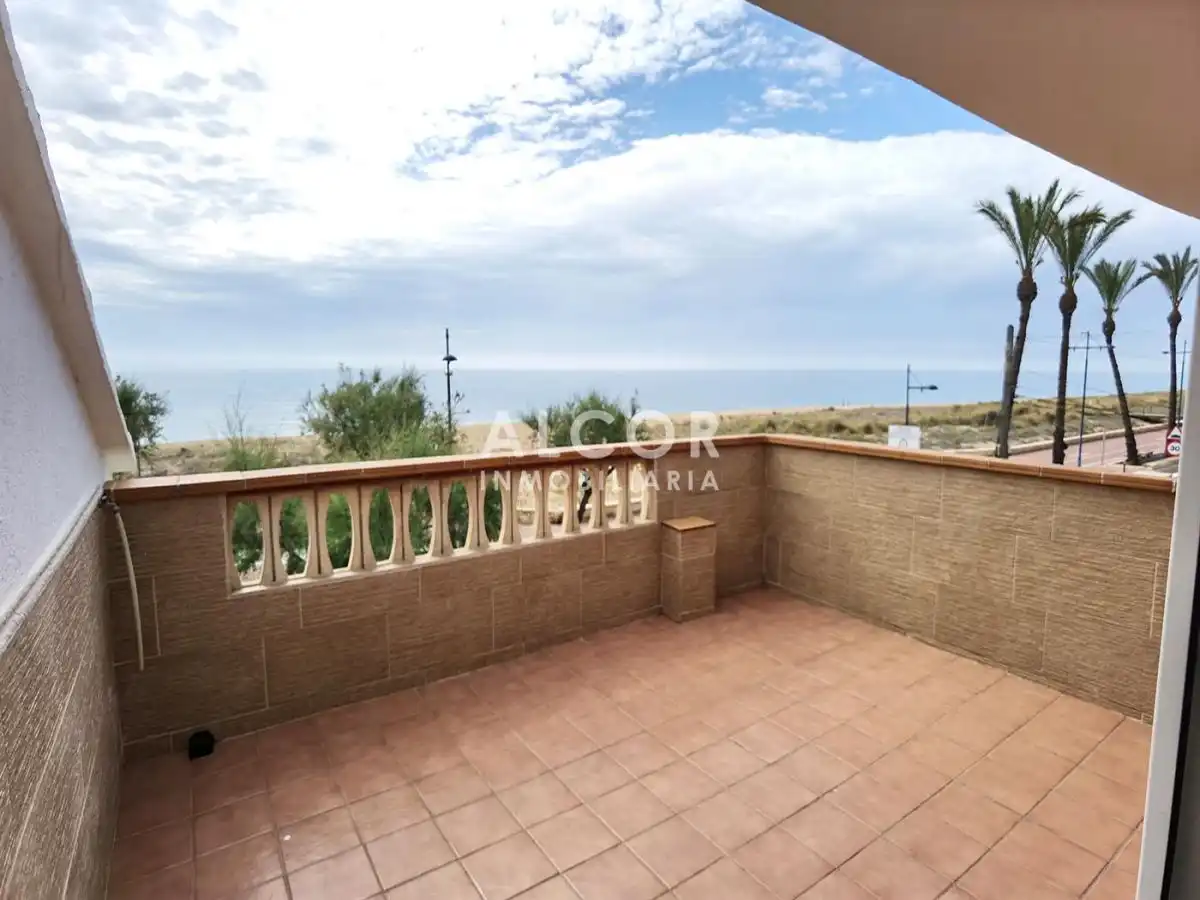 Terrace of Houses for sale in Peñíscola / Peníscola  with Air Conditioner, Heating and Private garden