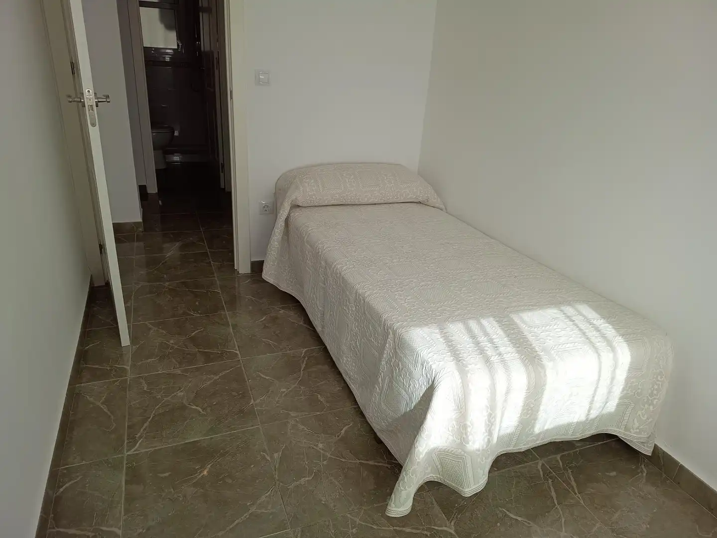 Piso de alquiler en San Jerónimo - La Bachillera