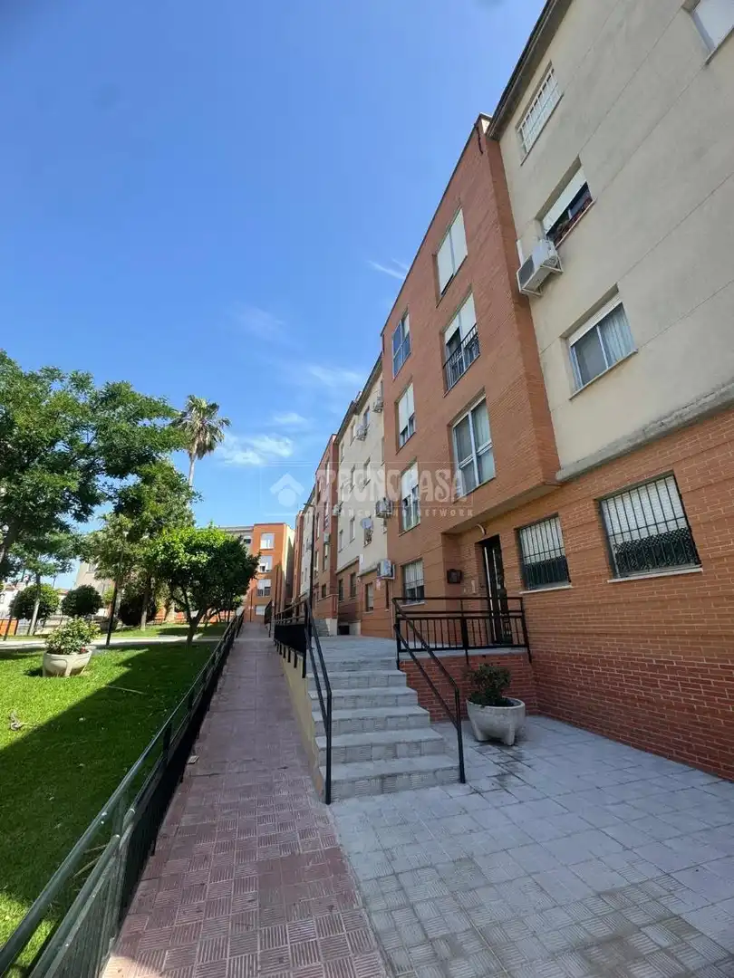 Exterior view of Flat for sale in Jerez de la Frontera  with Air Conditioner