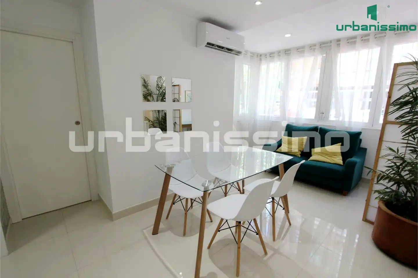 Living room of Apartments for rent in Madrid  with Air Conditioner, Heating and Furnished