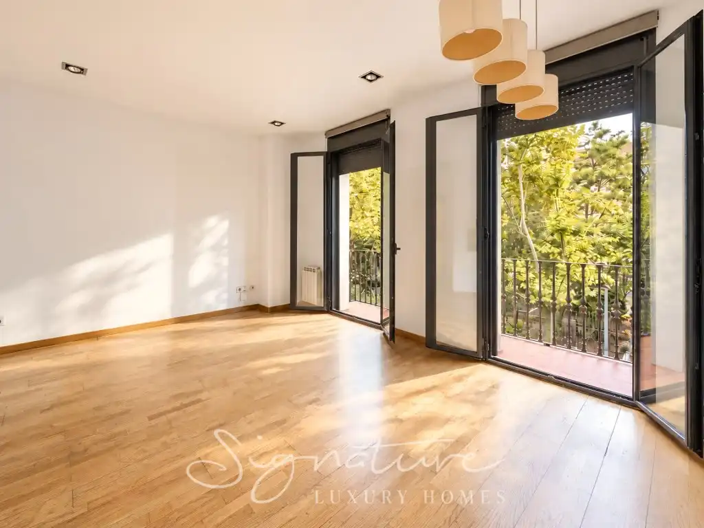 Piso con ascensor en venta en Calle Enric Granados, imagen 6
