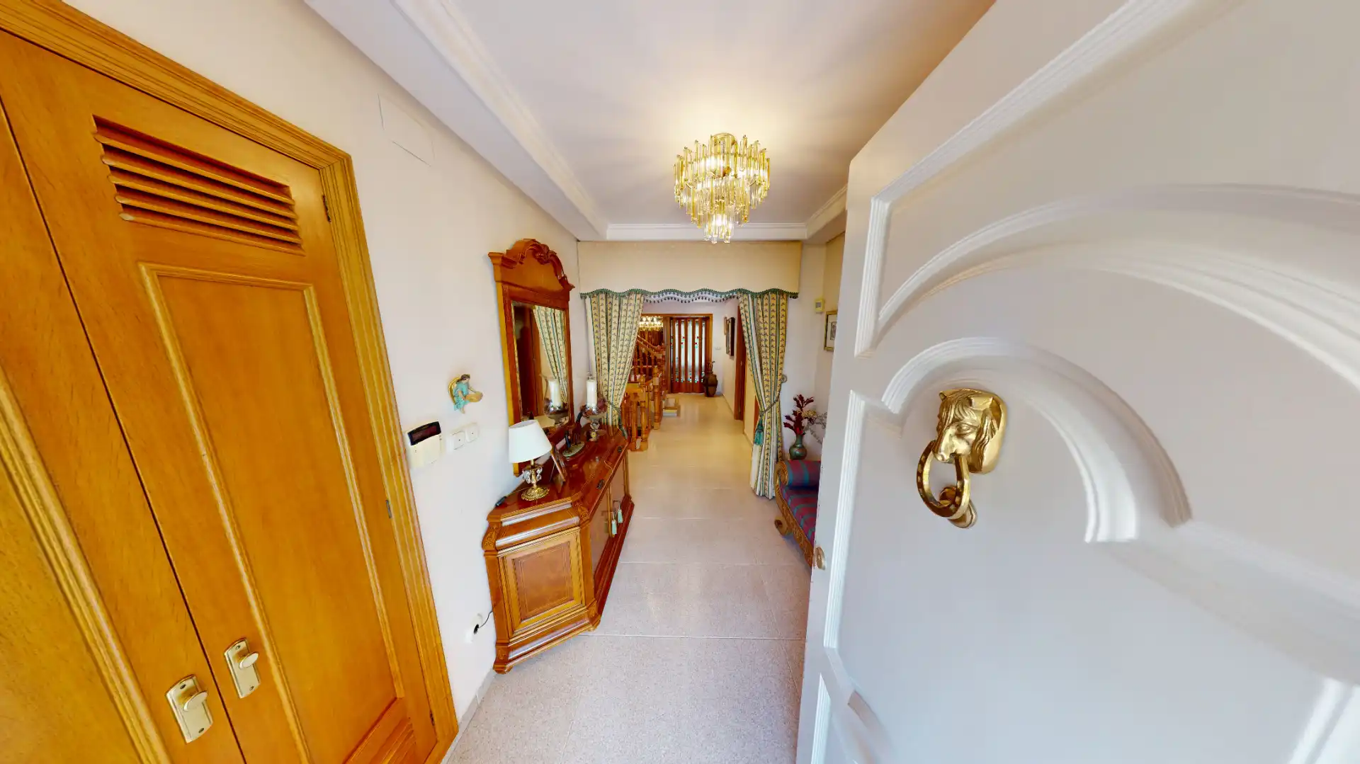 Casa o xalet en venda en Elche / Elx amb Aire condicionat, Calefacció i Jardí privat