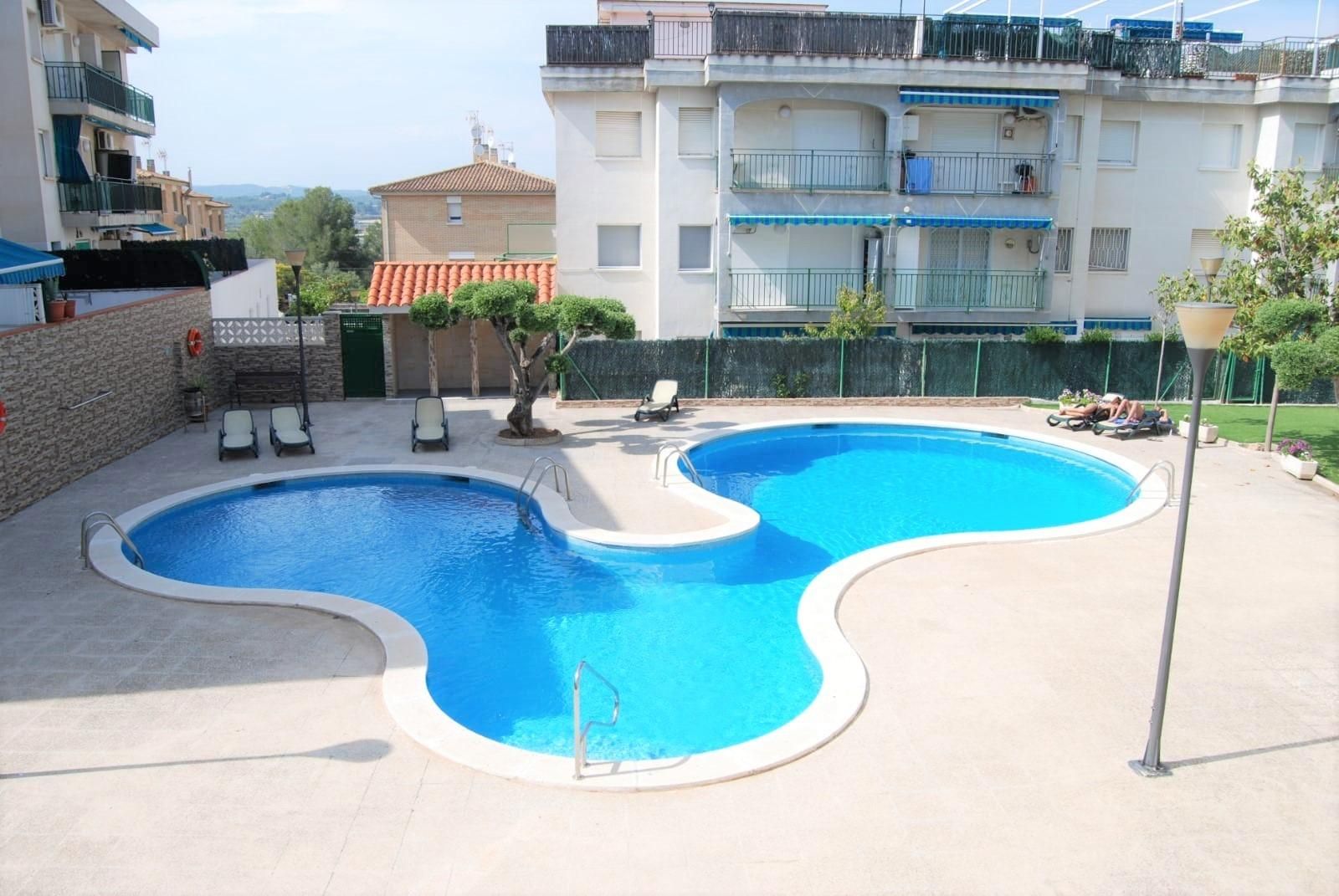 Piscina de Planta baixa de lloguer en Torredembarra amb Terrassa i Piscina comunitària