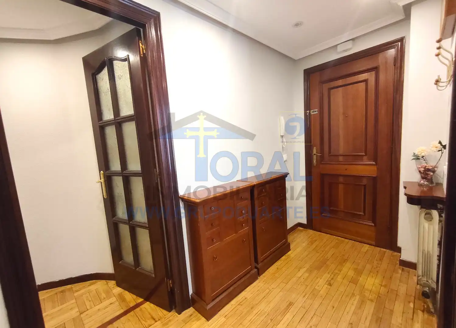 Wohnung zur Miete in Gijón  mit Heizung, Parkett und Möbliert