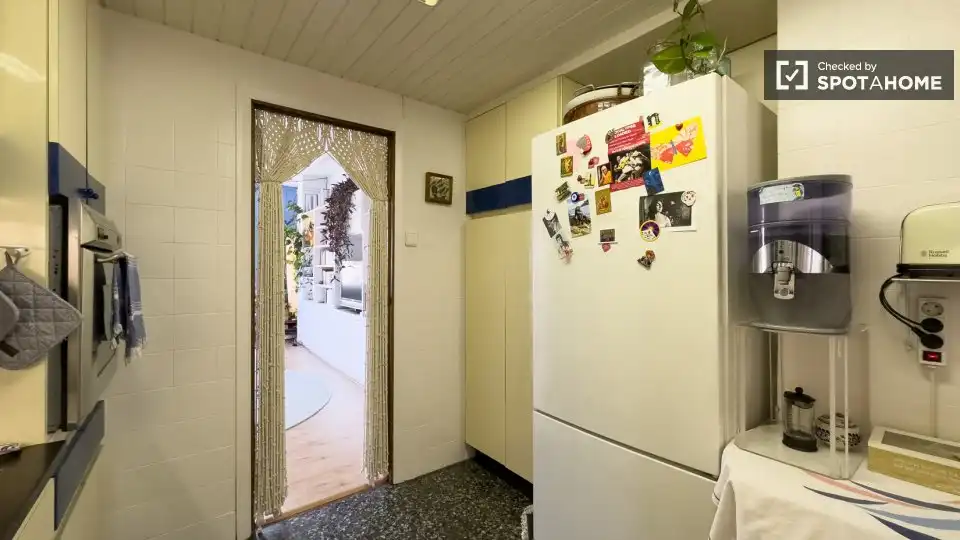 Flat with terrace to rent in Ciutat Vella, imagen 14