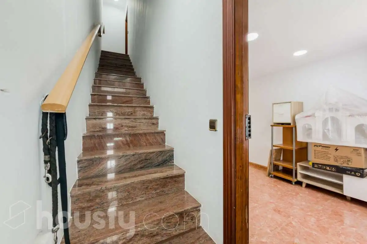 Houses for sale in Badalona  with Air Conditioner, Heating and Terrace