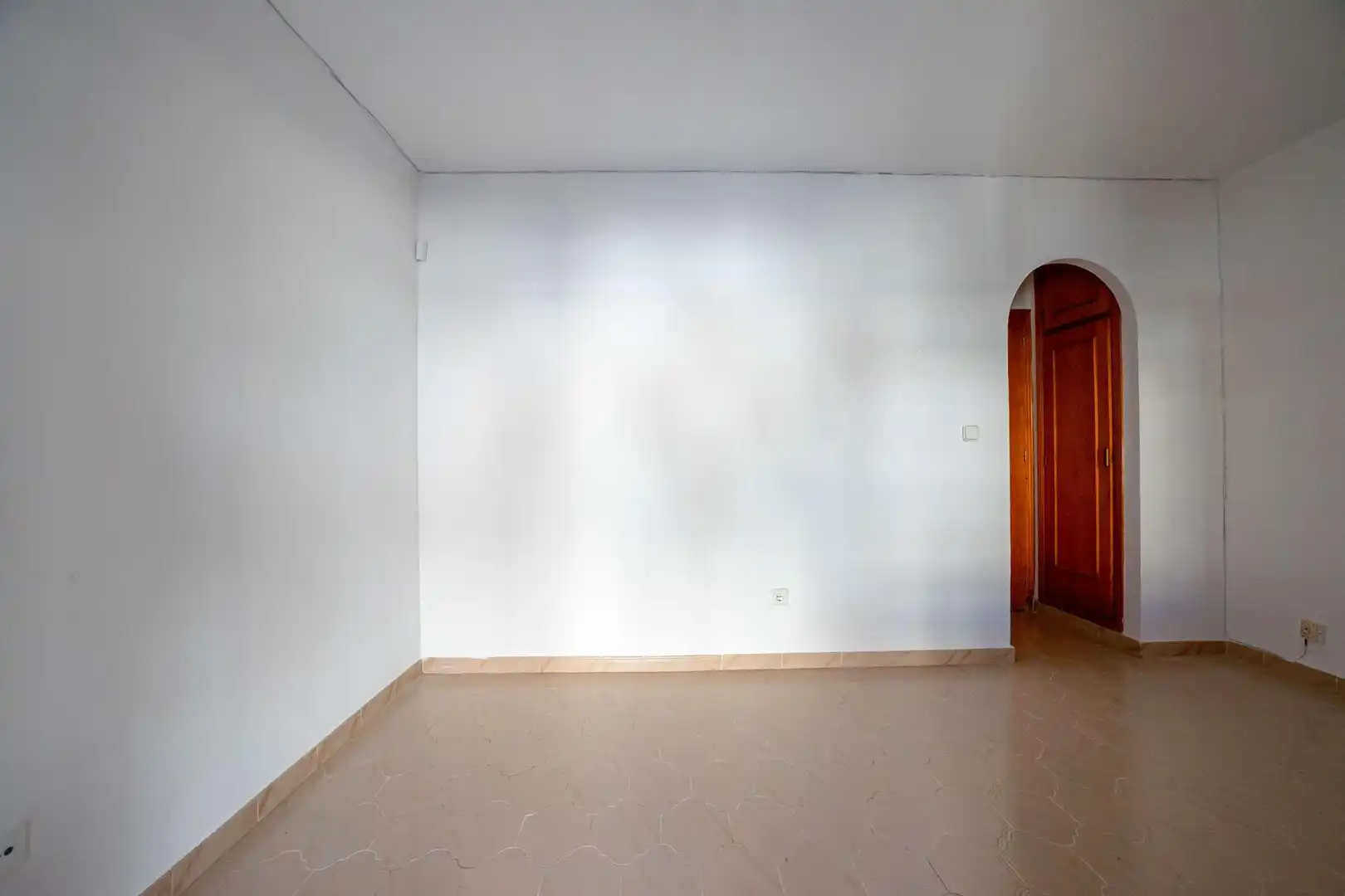 Bungalow con piscina en venta en Zona Carrefour - Urbanizaciones, imagen 4