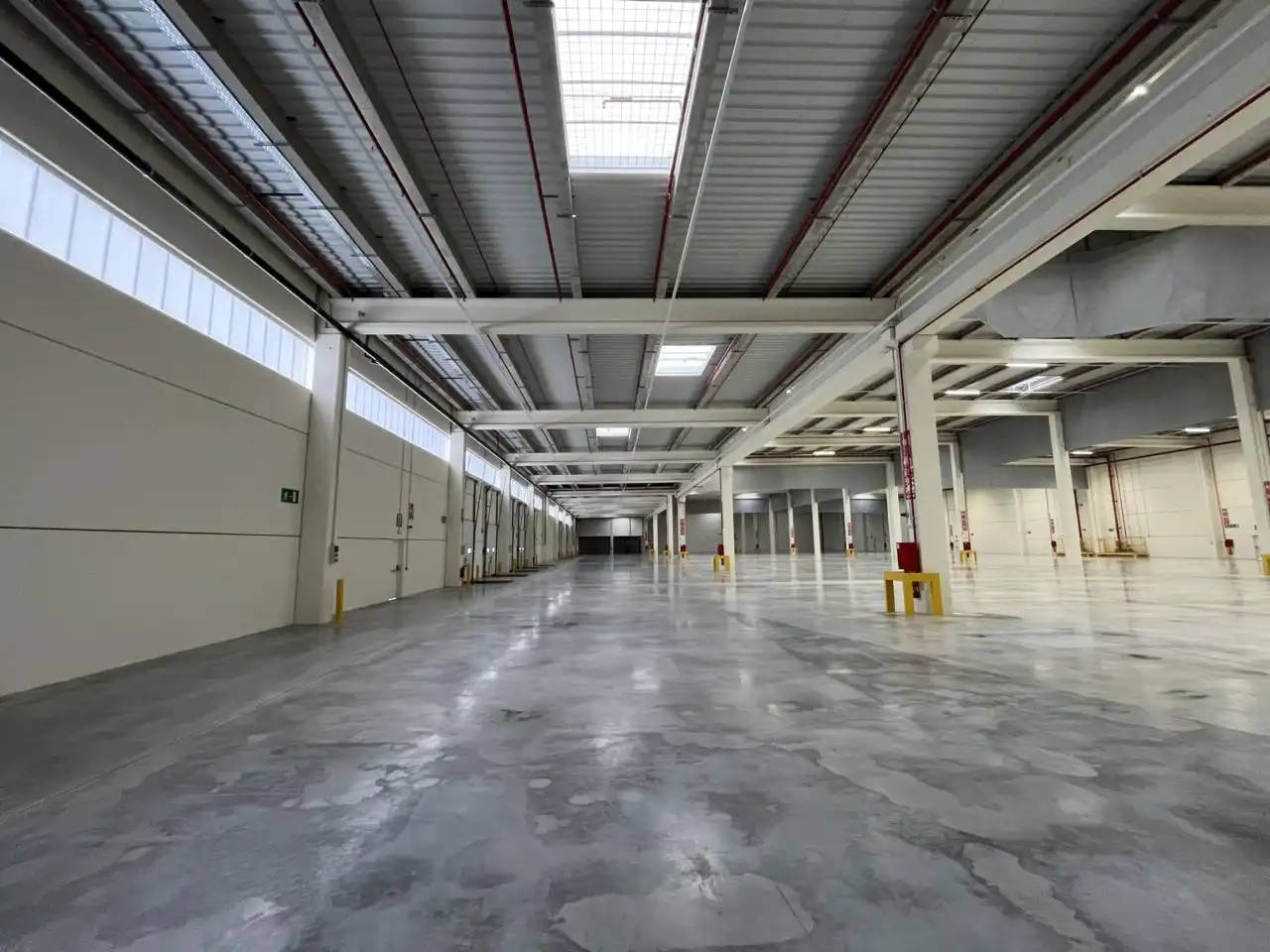 Industrial buildings for rent in Òdena  with Heating