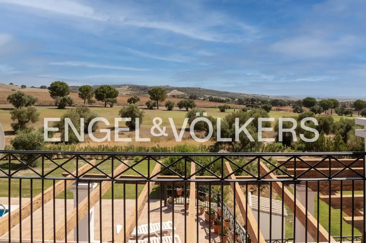Terrassa de Finca rústica en venda en Arcos de la Frontera amb Aire condicionat, Calefacció i Jardí privat