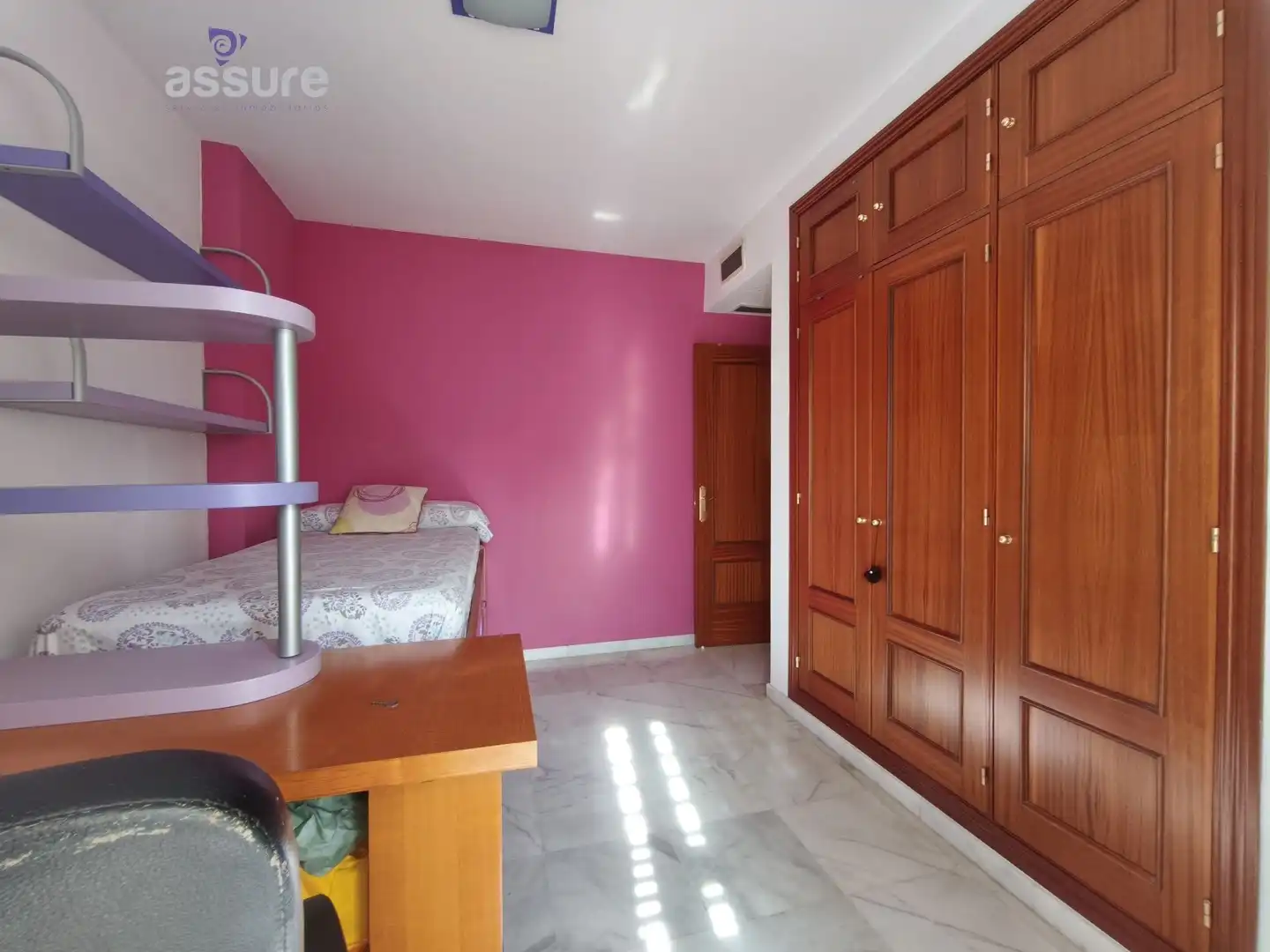 Habitación de Casa adosada en venta en Huelva con Aire acondicionado, Calefacción y Jardín privado