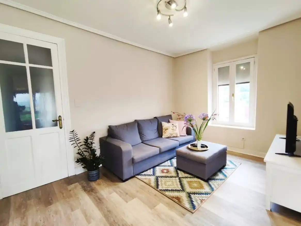 Living room of Flat for rent in Barrika  with Air Conditioner, Heating and Parquet flooring