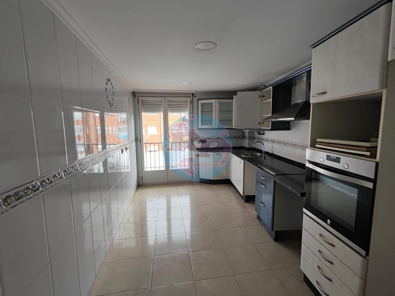 Piso en venta en Trobajo del Camino