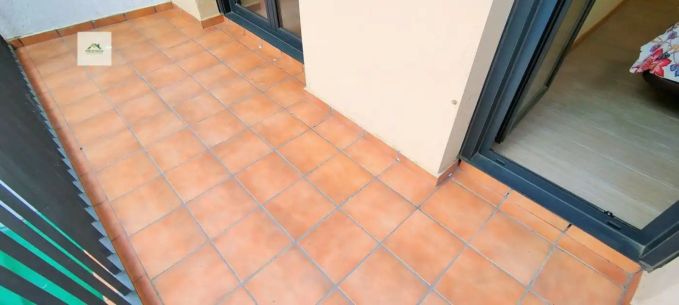 Terraza de Piso de alquiler en Huesca con Calefacción, Terraza y Amueblado