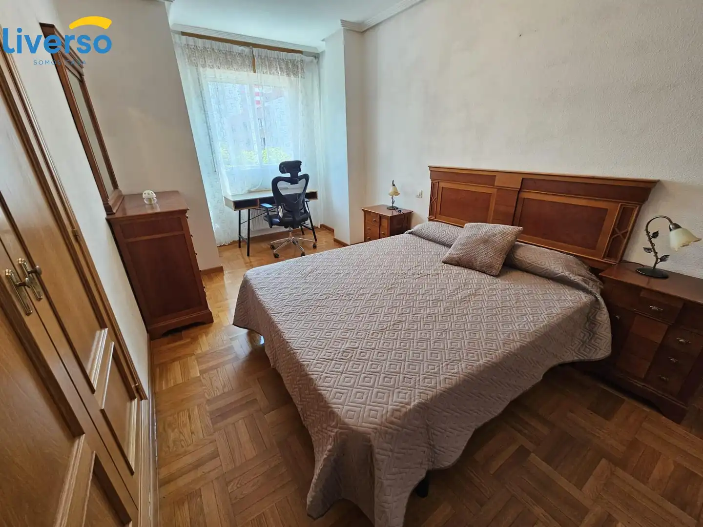 Habitación de Piso de alquiler en Burgos con Calefacción, Terraza y Amueblado