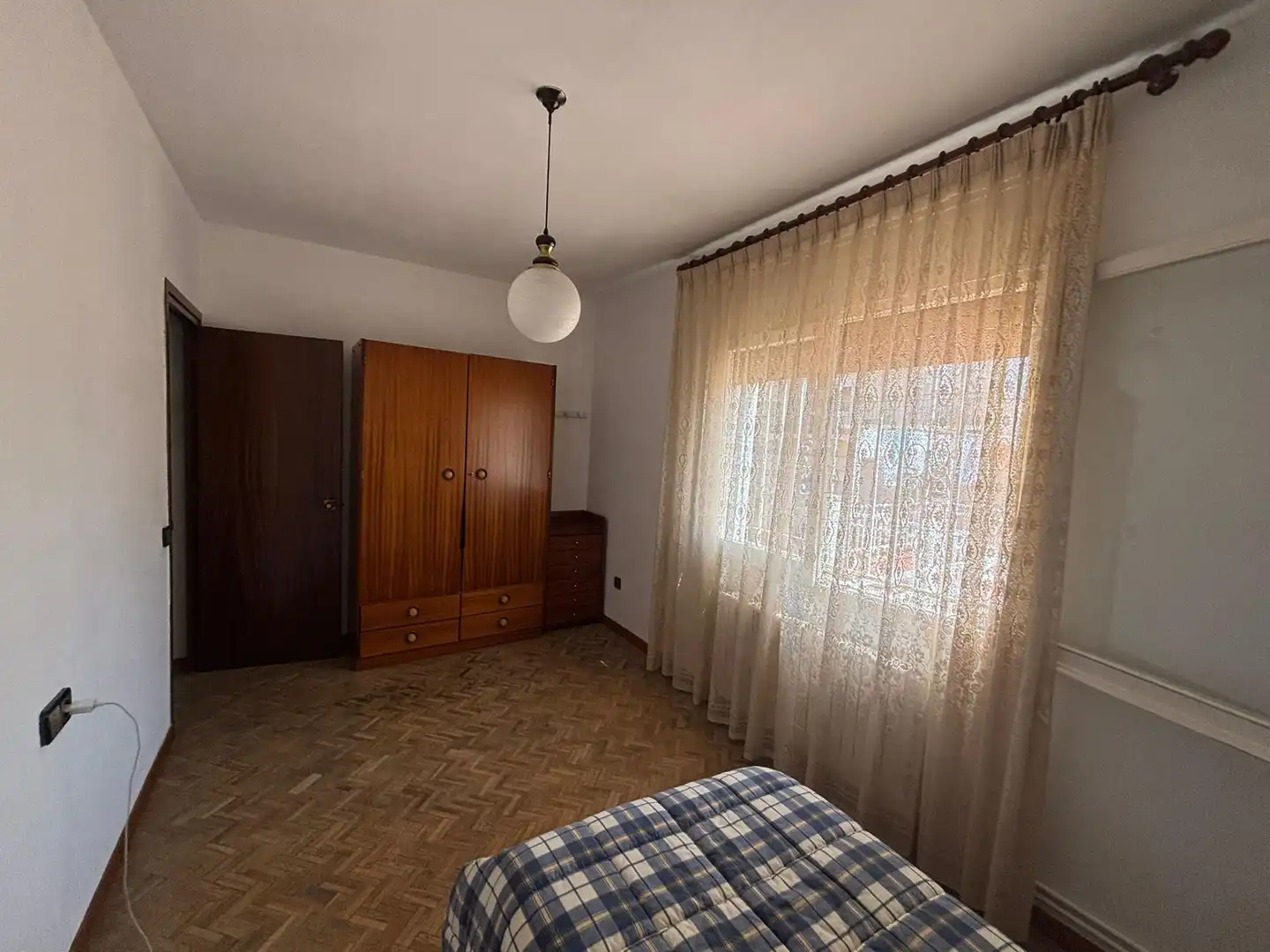 Dormitori de Casa o xalet en venda en Sabadell amb Calefacció, Terrassa i Balcó