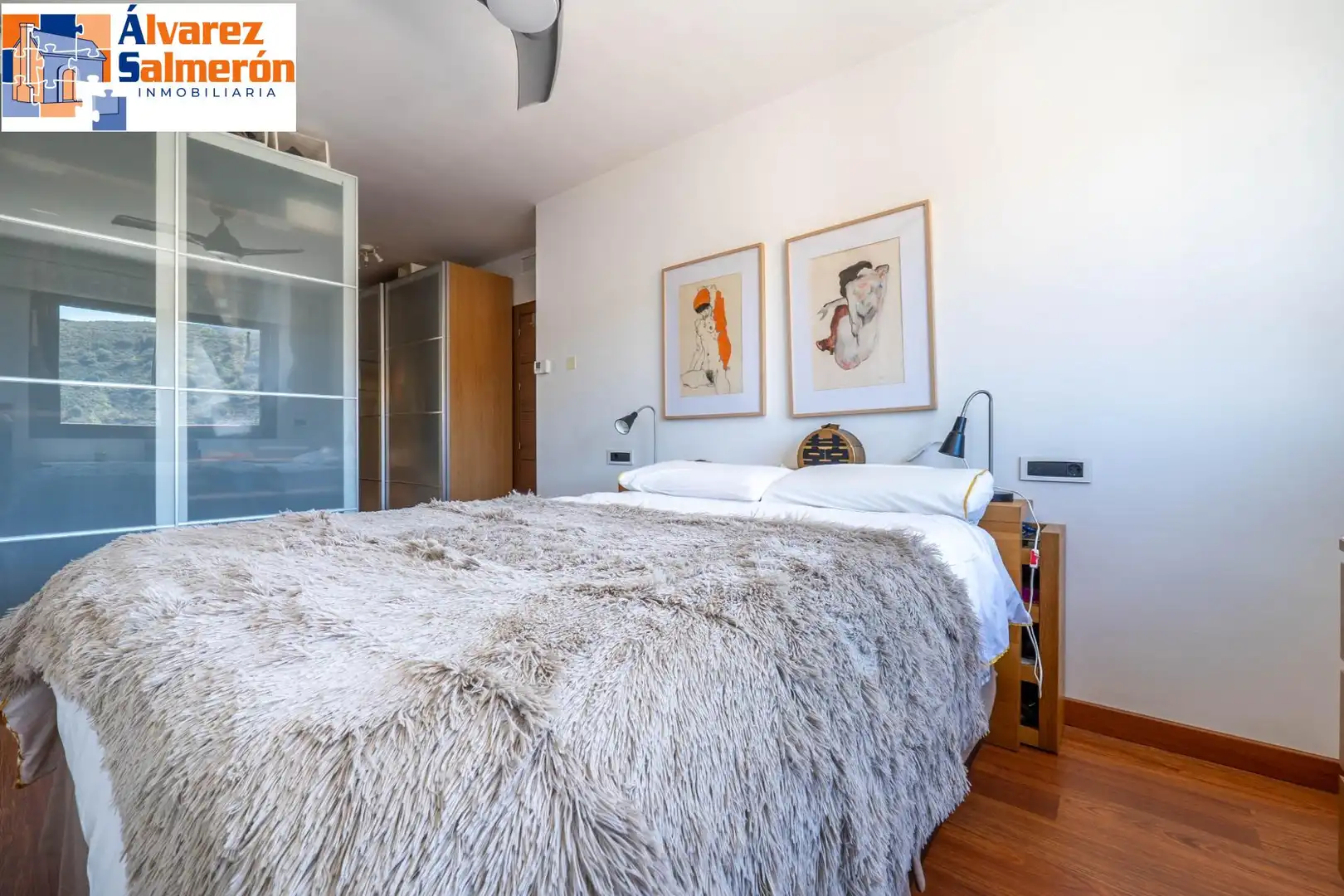 Habitación de Casa adosada en venta en Granada con Aire acondicionado y Terraza