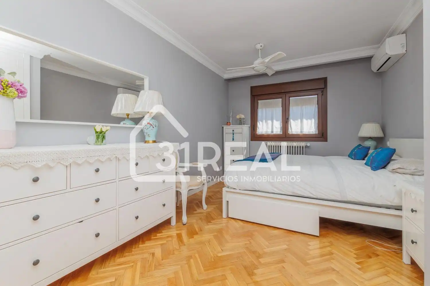 Bedroom of Houses for sale in Madrid  with Air Conditioner, Heating and Private garden