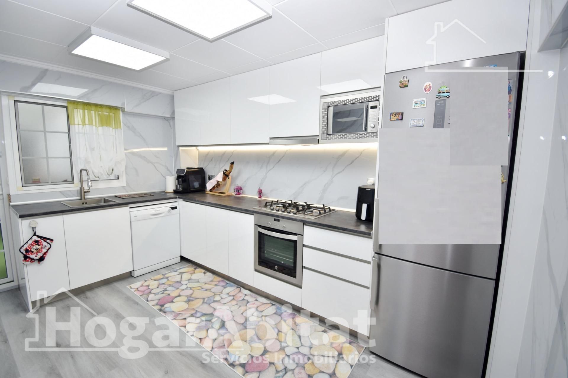 Küche von Wohnung zum verkauf in Burriana / Borriana mit Terrasse, Abstellraum und Möbliert