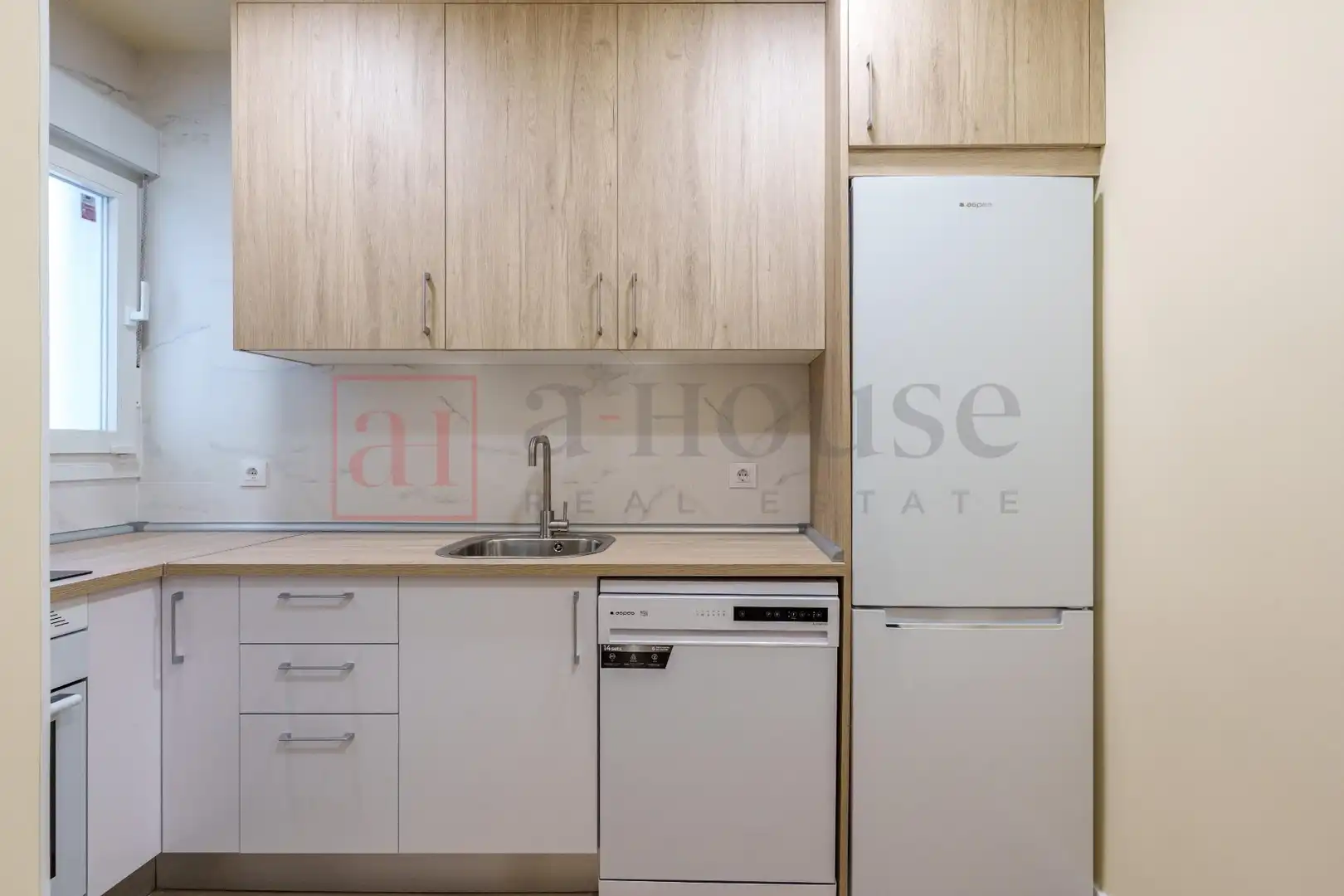 Küche von Wohnung zum Verkauf in Madrid mit Klimaanlage und Heizung