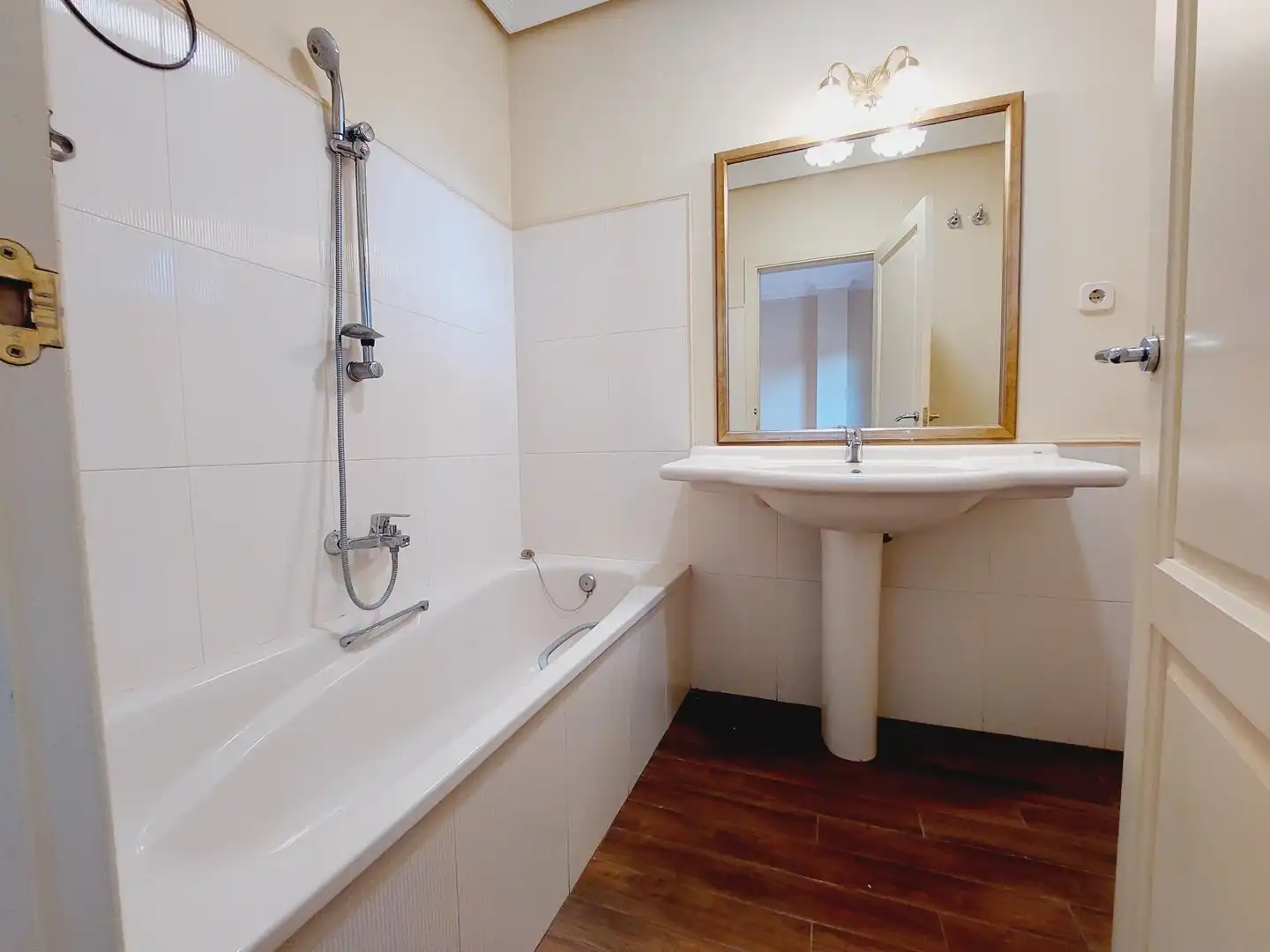 Bathroom of Houses for rent in Ciudalcampo  with Heating, Private garden and Terrace