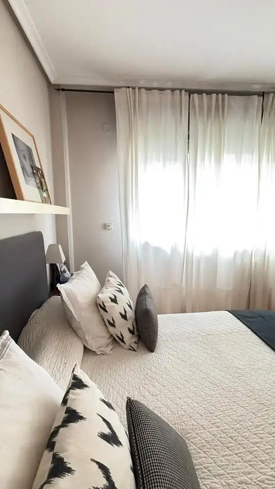 Habitación de Casa o chalet en venta en Burgos con Calefacción, Jardín privado y Trastero