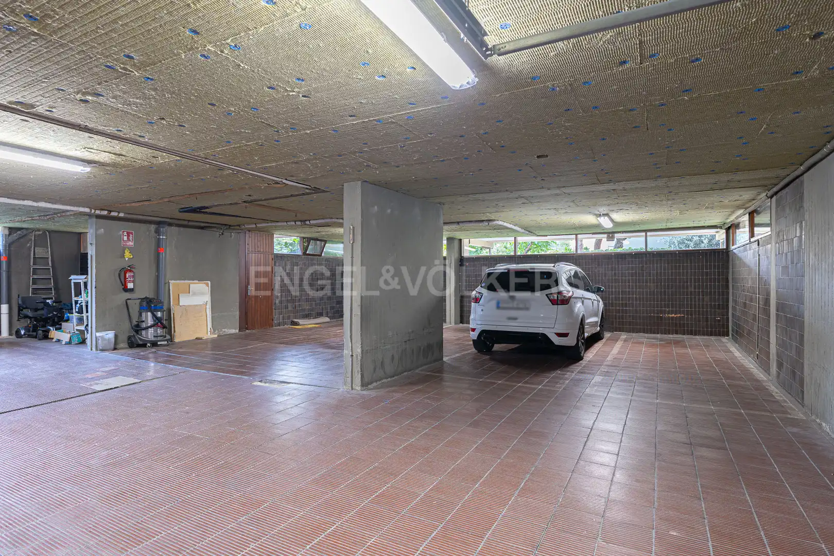 Parking de Piso en venta en Barcelona con Aire acondicionado, Calefacción y Parquet