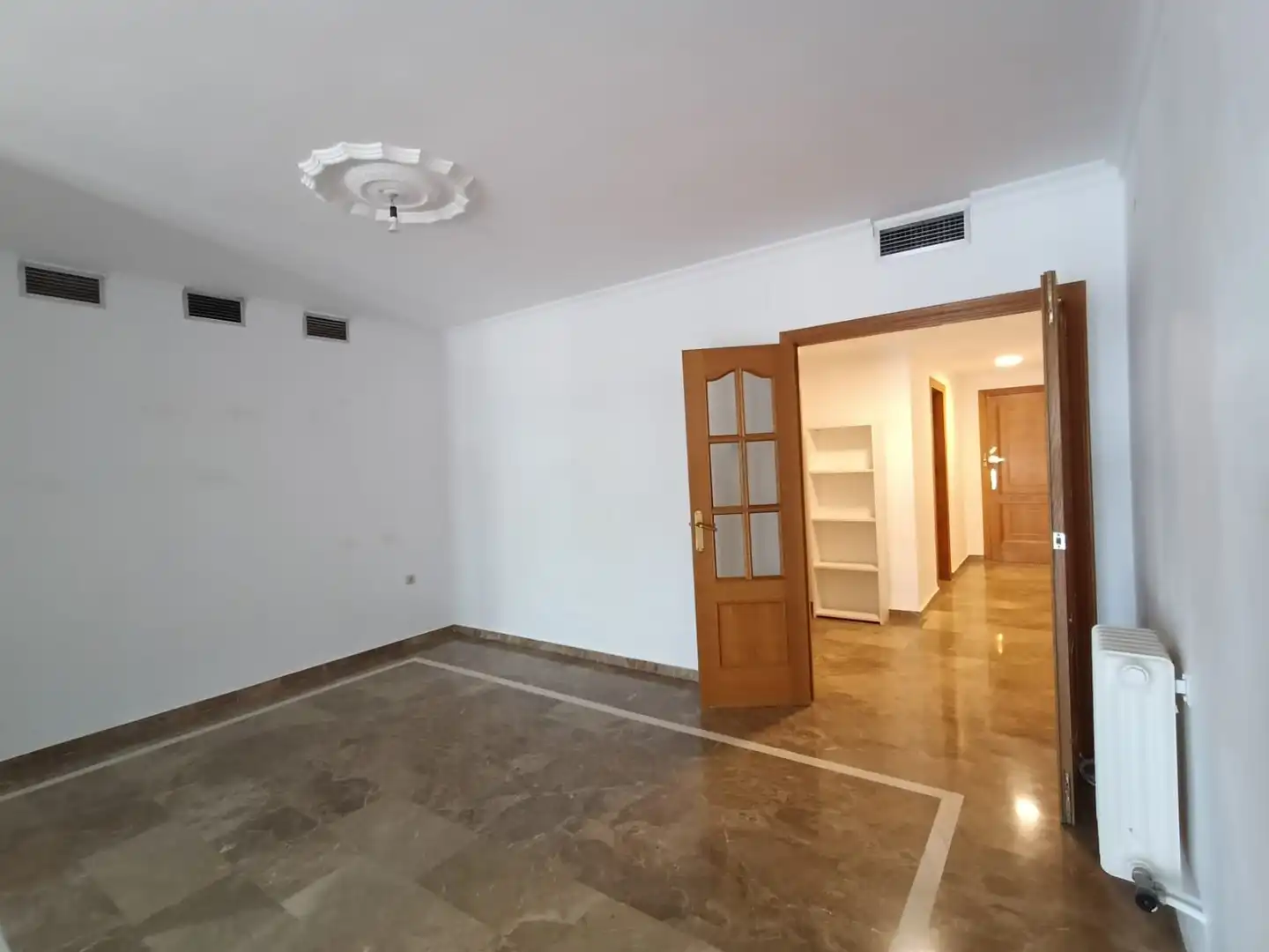 Piso en venta en Antequera con Aire acondicionado, Calefacción y Balcón