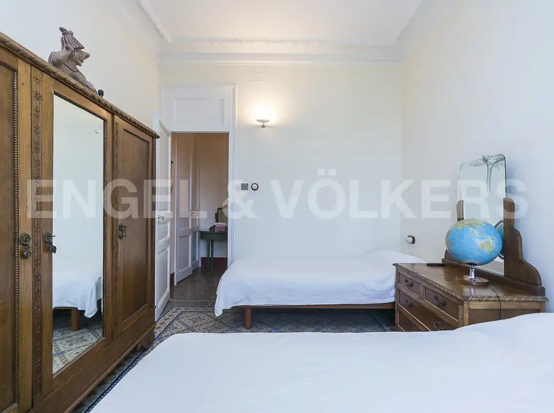Schlafzimmer von Haus oder Chalet zum Verkauf in Barcelona mit Heizung, Terrasse und Abstellraum