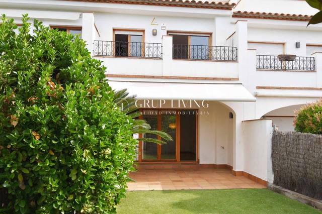 Casa-chalet en Alquiler en Centre