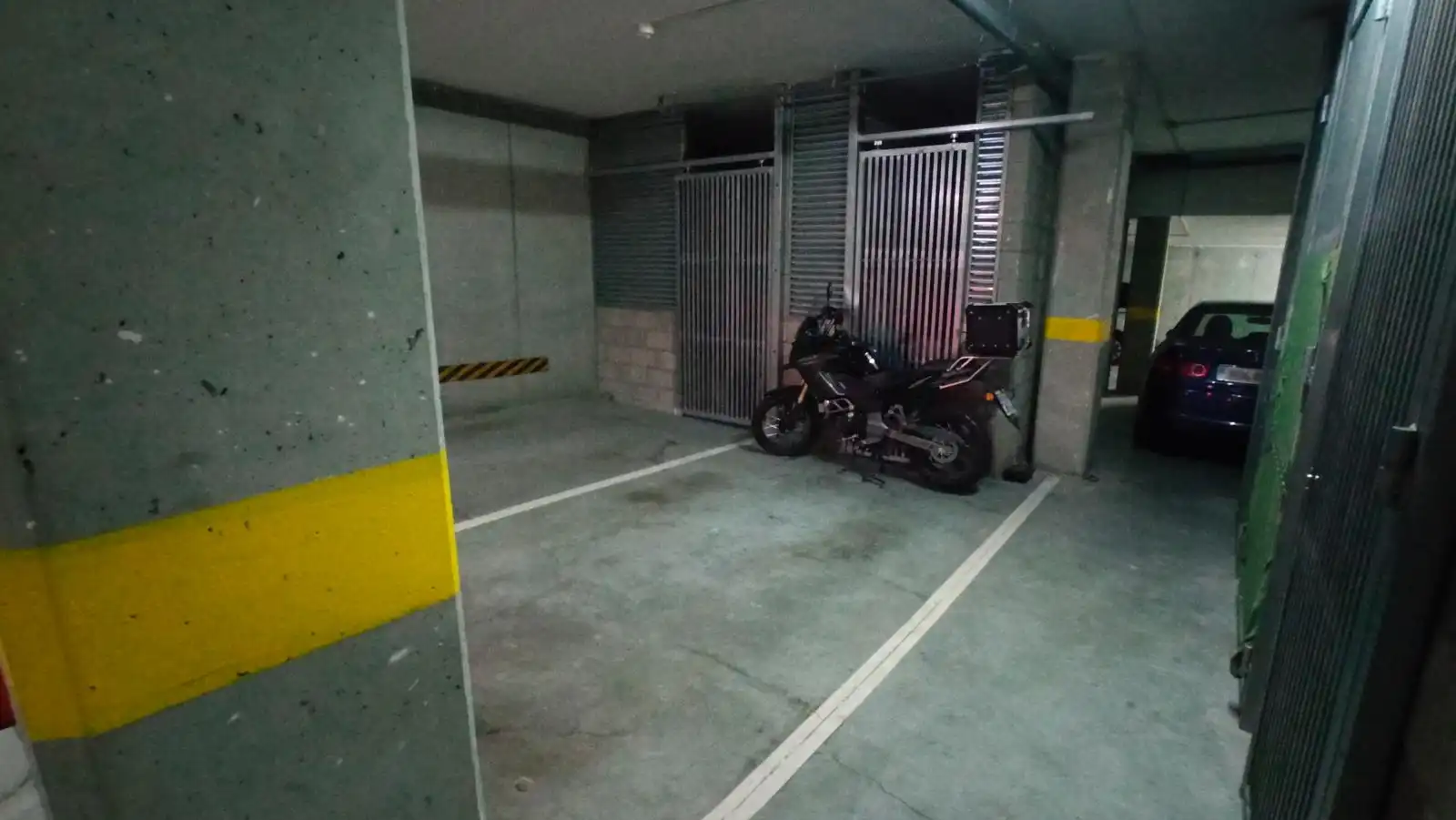Parking de Piso en venta en Vic con Calefacción, Trastero y Balcón