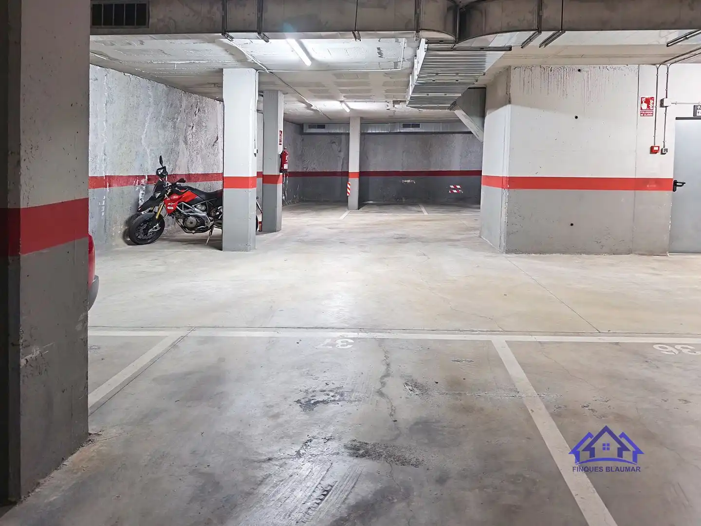 Parking of Garage for rent in Arenys de Mar