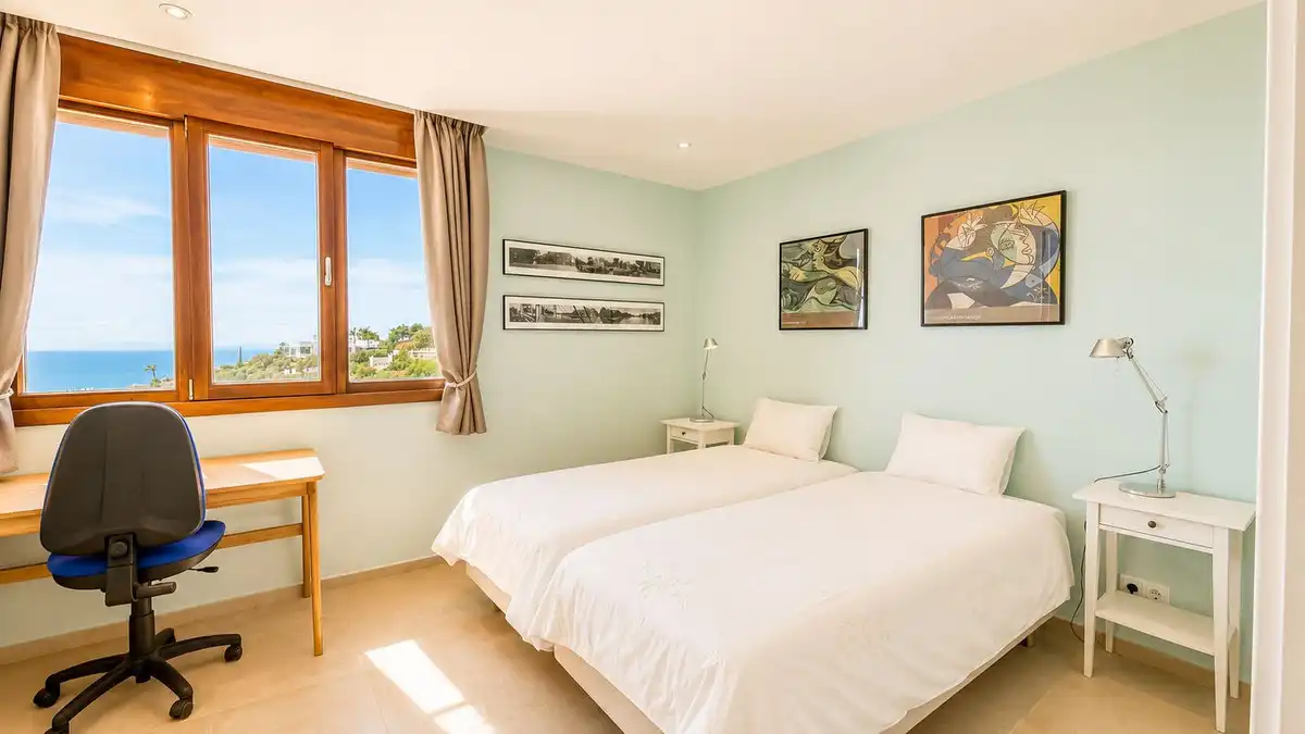 Habitación de Ático en venta en Marbella con Aire acondicionado, Trastero y Alarma