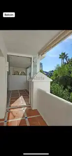 Vista exterior de Piso de alquiler en Estepona con Aire acondicionado, Terraza y Amueblado