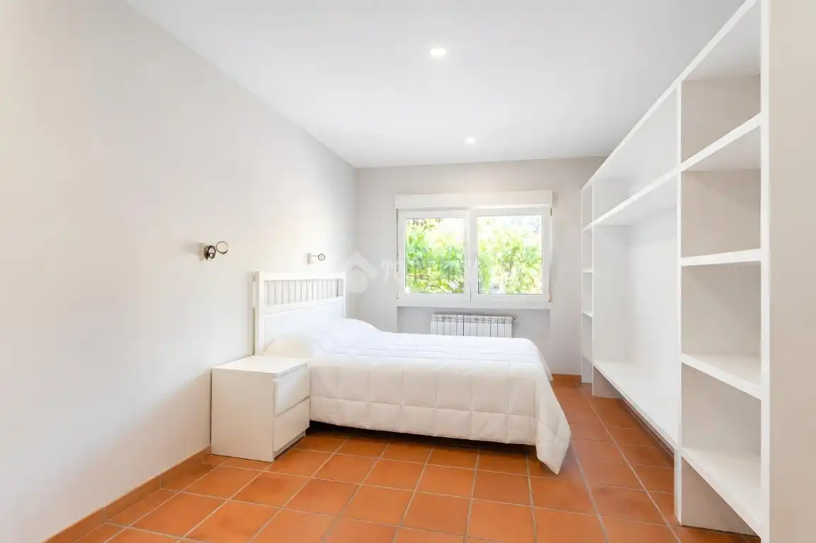 Dormitori de Casa o xalet en venda en Torrelodones amb Calefacció, Jardí privat i Terrassa