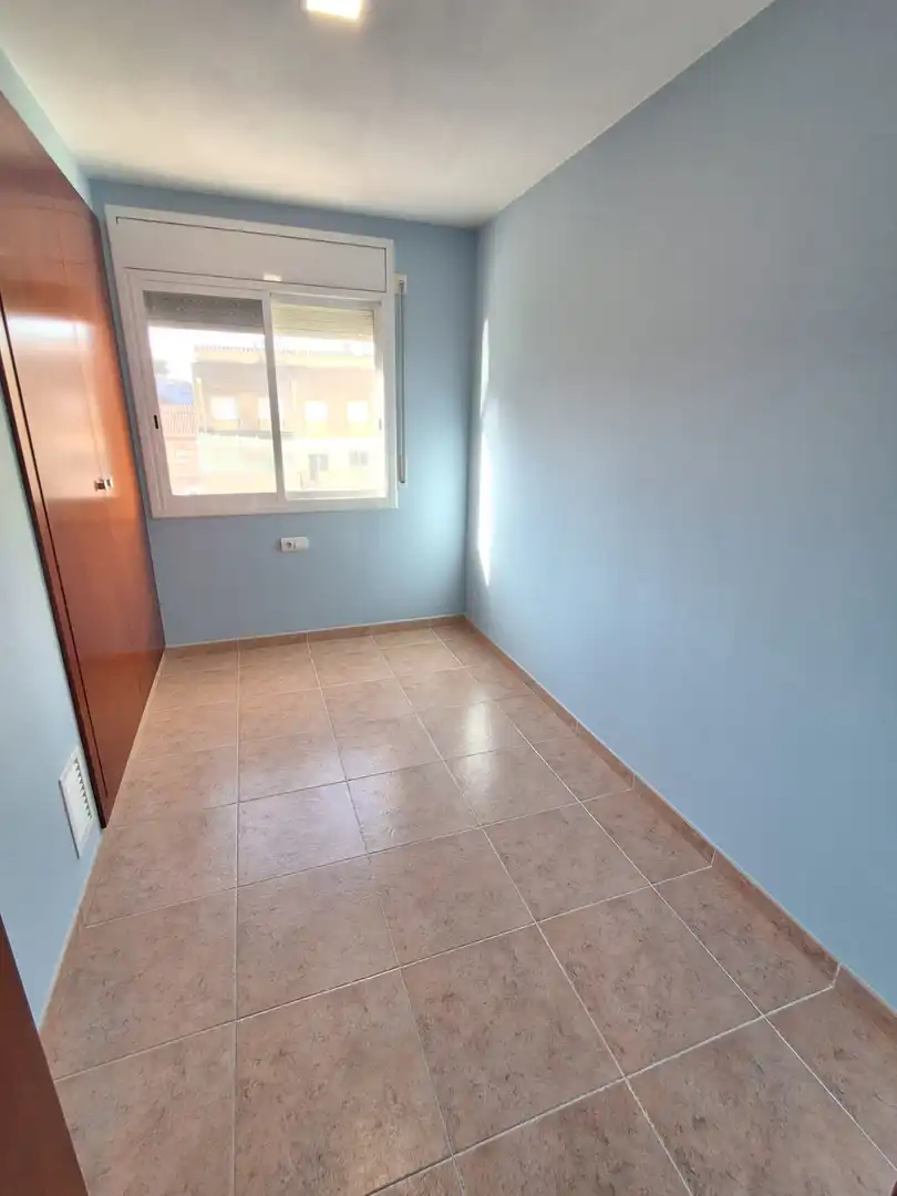 Dormitori de Casa adosada en venda en Tortosa amb Aire condicionat, Calefacció i Jardí privat