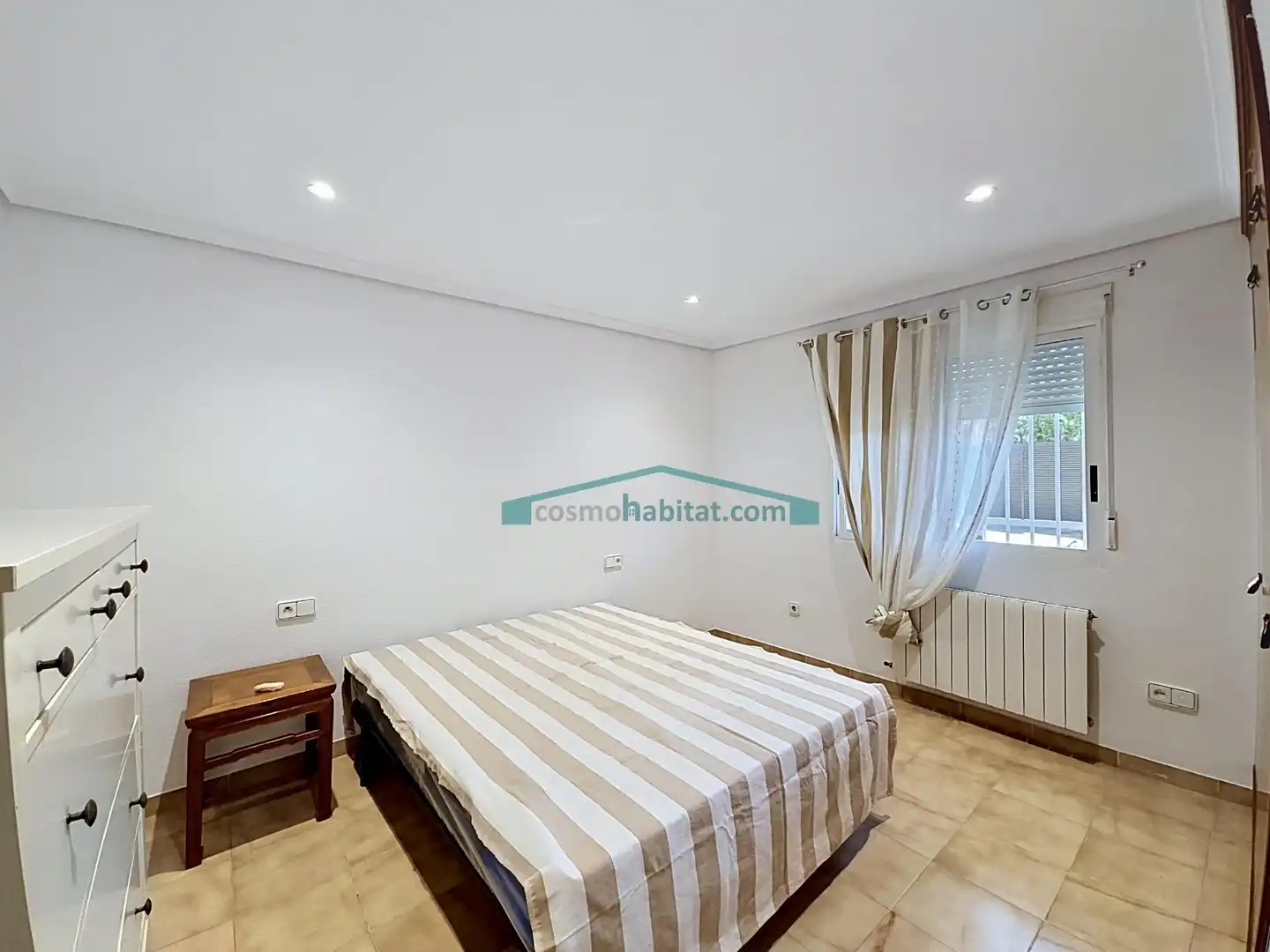 Schlafzimmer von Haus oder Chalet zur Miete in Paterna mit Heizung, Privatgarten und Terrasse