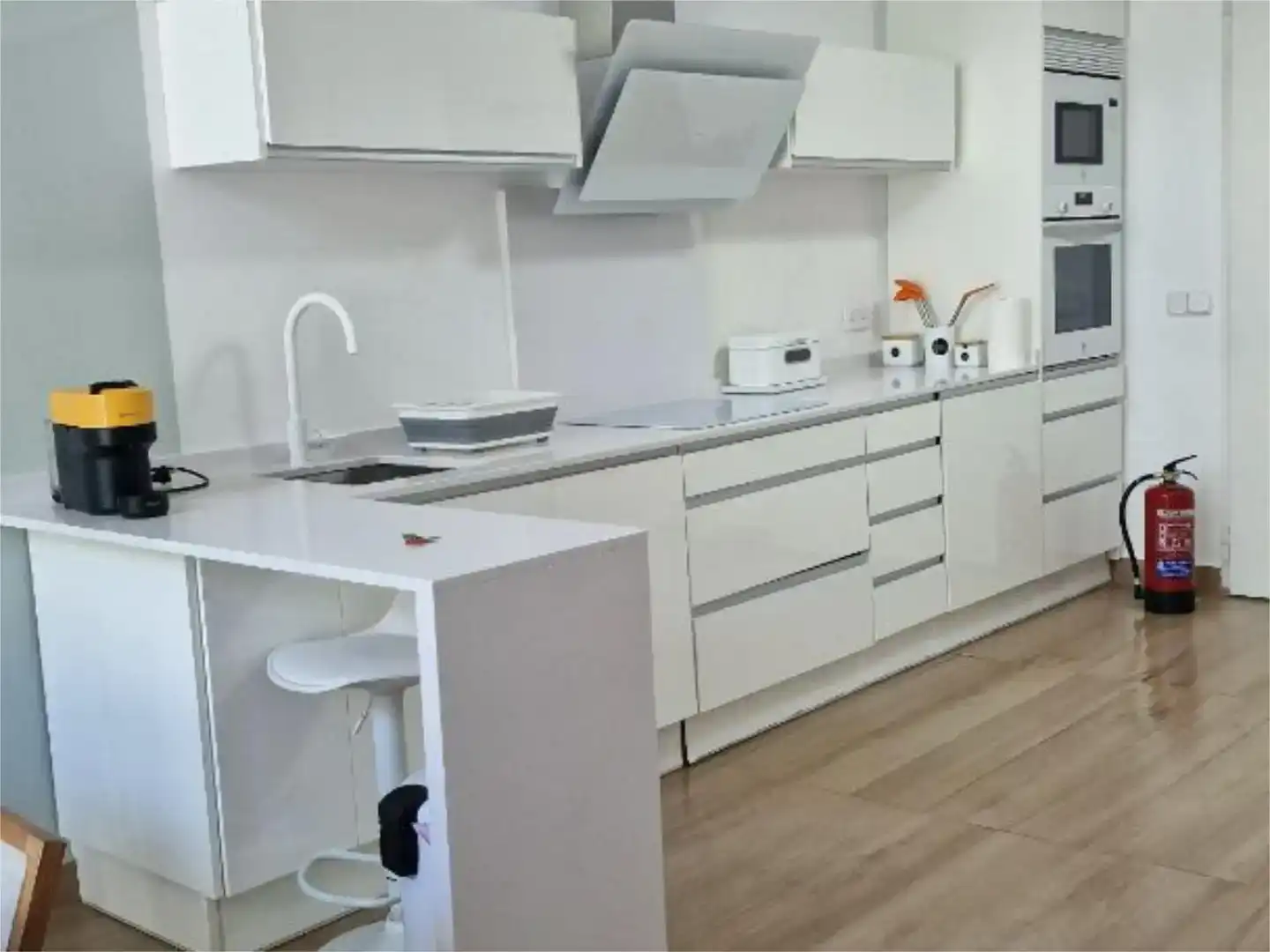 Cuina de Loft de lloguer en  Madrid Capital amb Aire condicionat
