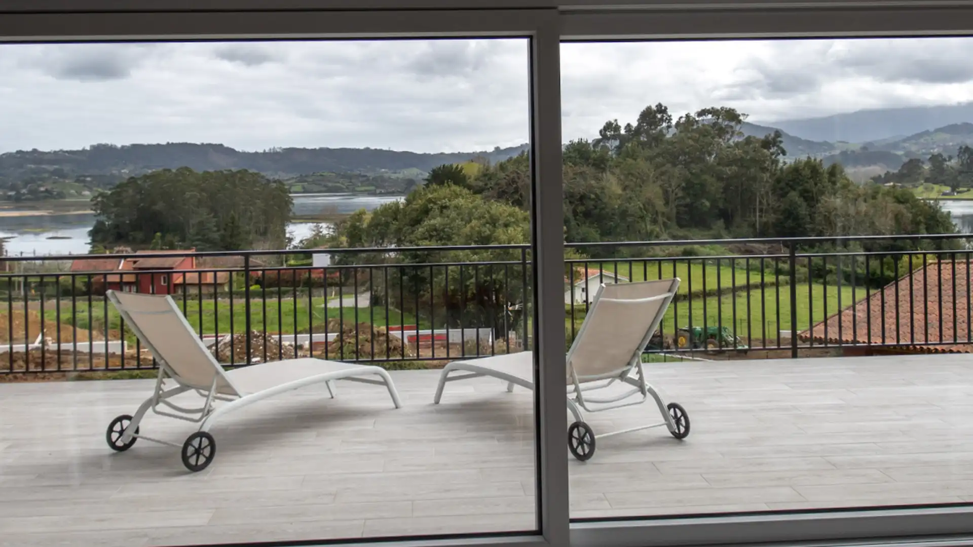 Houses for sale in SAN MARTIN DEL MAR, 223, Tazones - Argüero