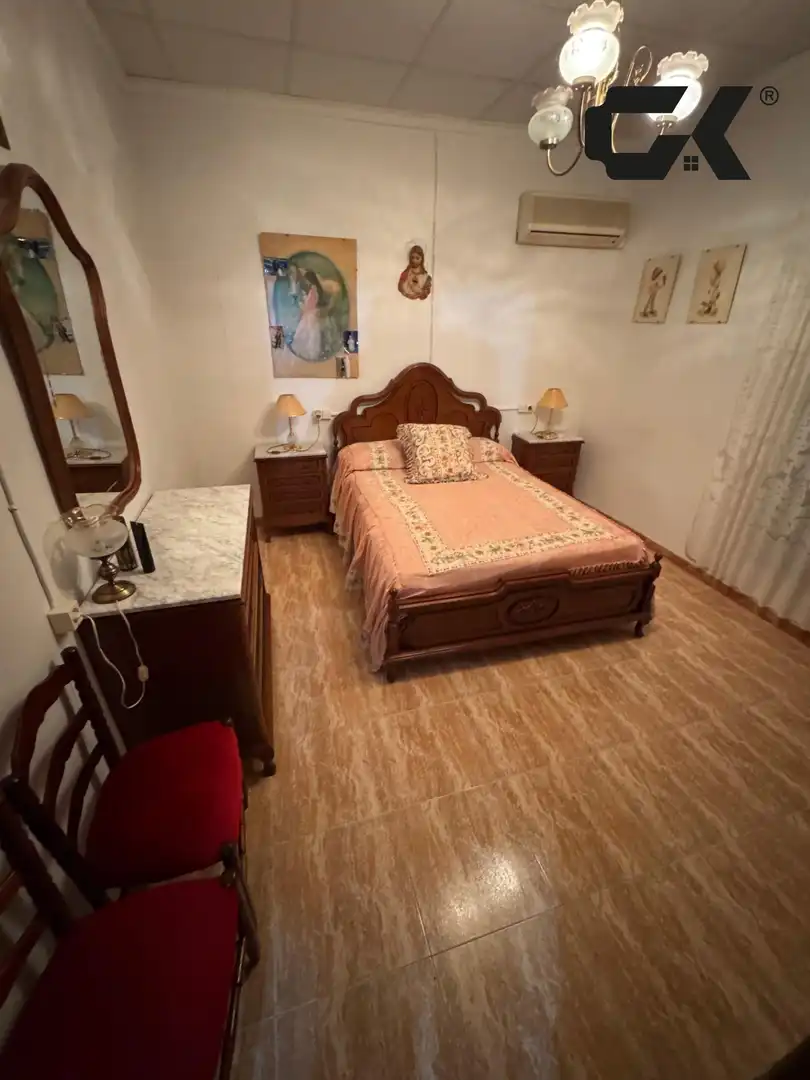 Schlafzimmer von Einfamilien-Reihenhaus zum Verkauf in Mula