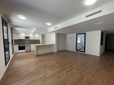 Rez-de-chaussée avec ascenseur à louer à OLOT-STA EUGENIA