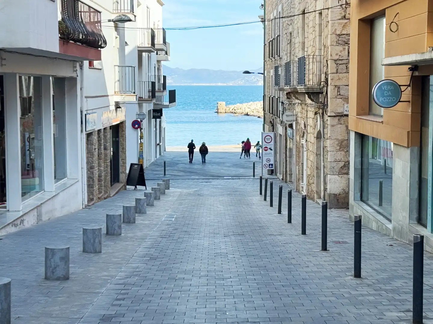 Außenansicht von Wohnungen zum Verkauf in L'Escala mit Klimaanlage, Heizung und Parkett