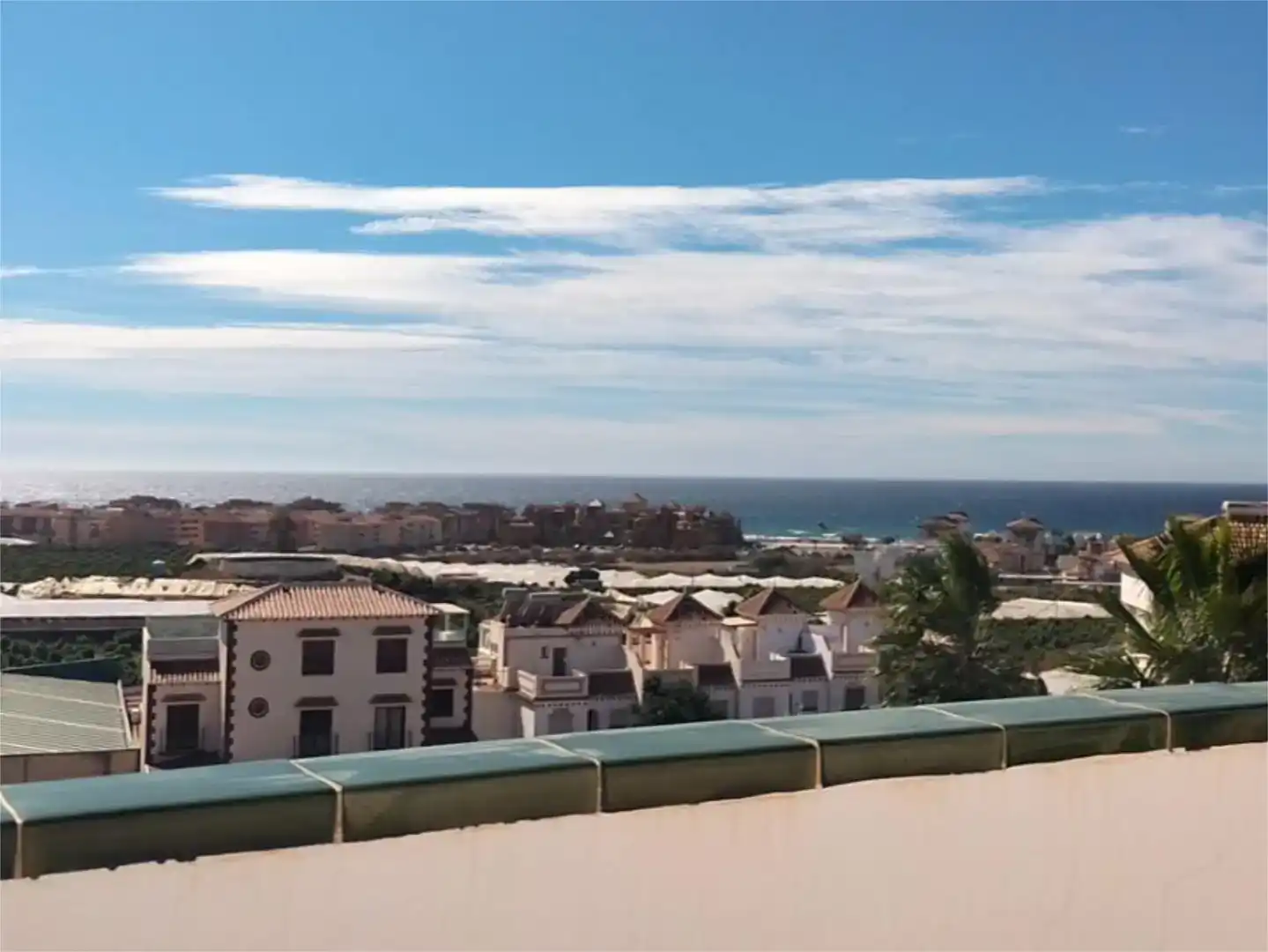 Vista exterior de Àtic de lloguer en Torrox
